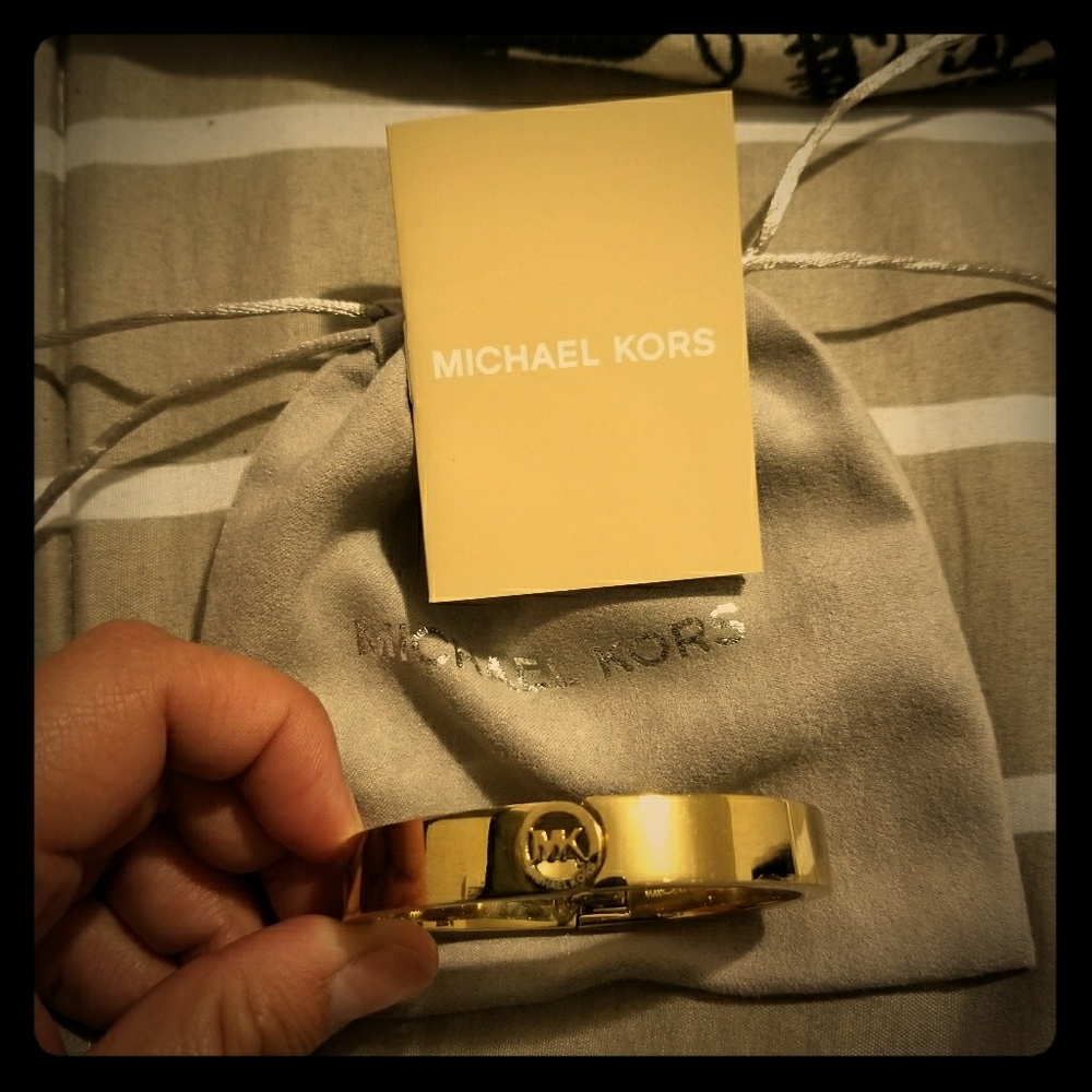 Michael Kors bangle